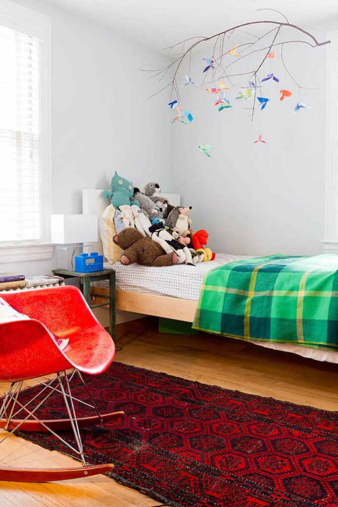 Bird-Themed Kids’ Room
