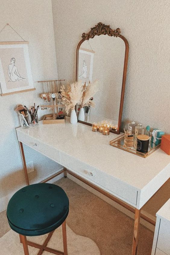 Choose a Complementary Style for Your Vanity